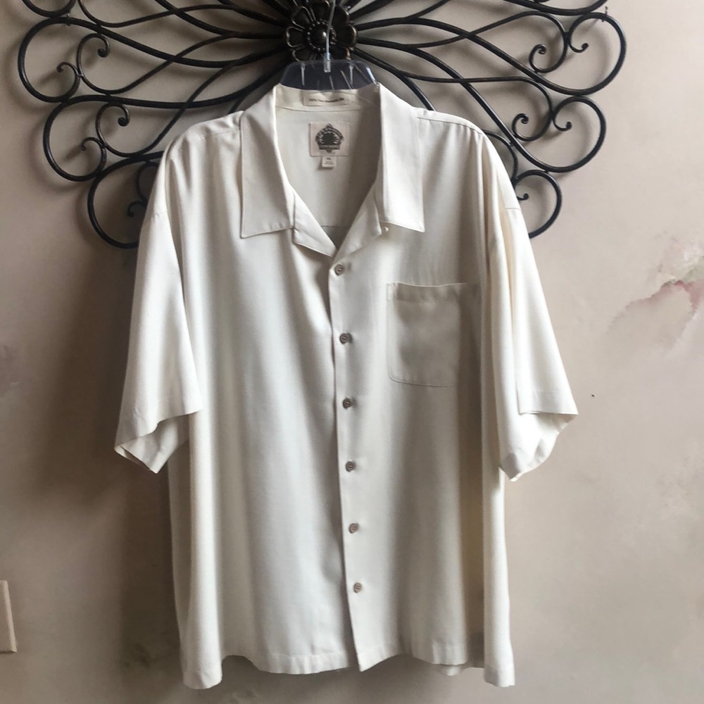Men’s cream, silk button-down short-sleeved dress shirt